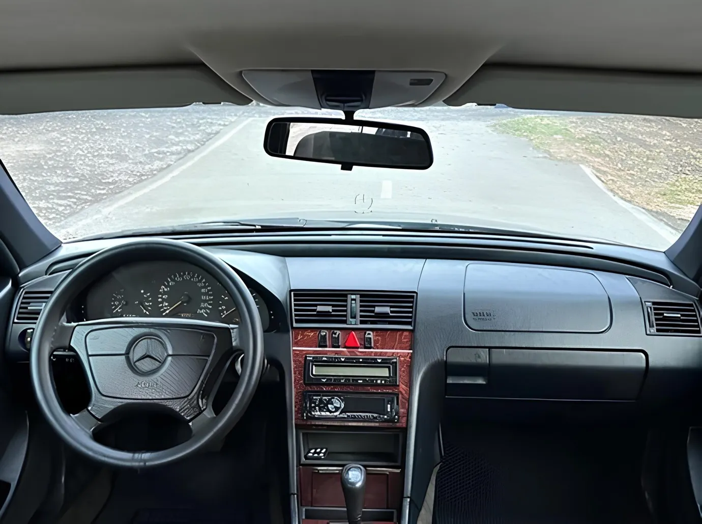 Mercedes C 200, 2.0 L, 1998 i̇l, 246 500 km, Ağdaş - Qiymət: 13 500 ₼ - Tunel.az