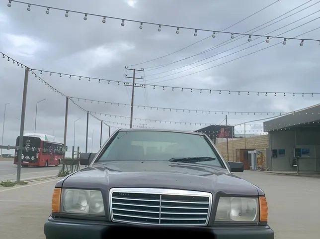 Mercedes 190, 2.0 L, 1991 year, 285 000 km, Baku - Price: 6 200 ₼ - Tunel.az