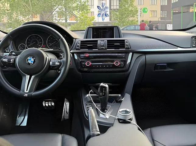 BMW 328, 2.0 L, 2013 i̇l, 290 000 km, Bakı - Qiymət: 19 211 ₼ - Tunel.az