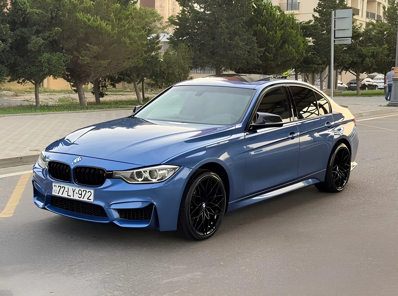 BMW 330, 2.0 L, 2015 i̇l, 246 633 km, Bakı - Qiymət: 22 800 ₼ - Tunel.az