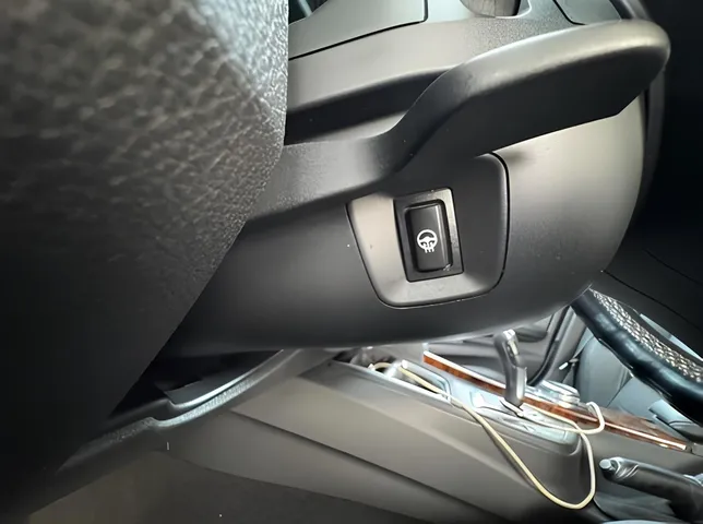 BMW 330, 2.0 L, 2015 i̇l, 246 633 km, Bakı - Qiymət: 22 800 ₼ - Tunel.az
