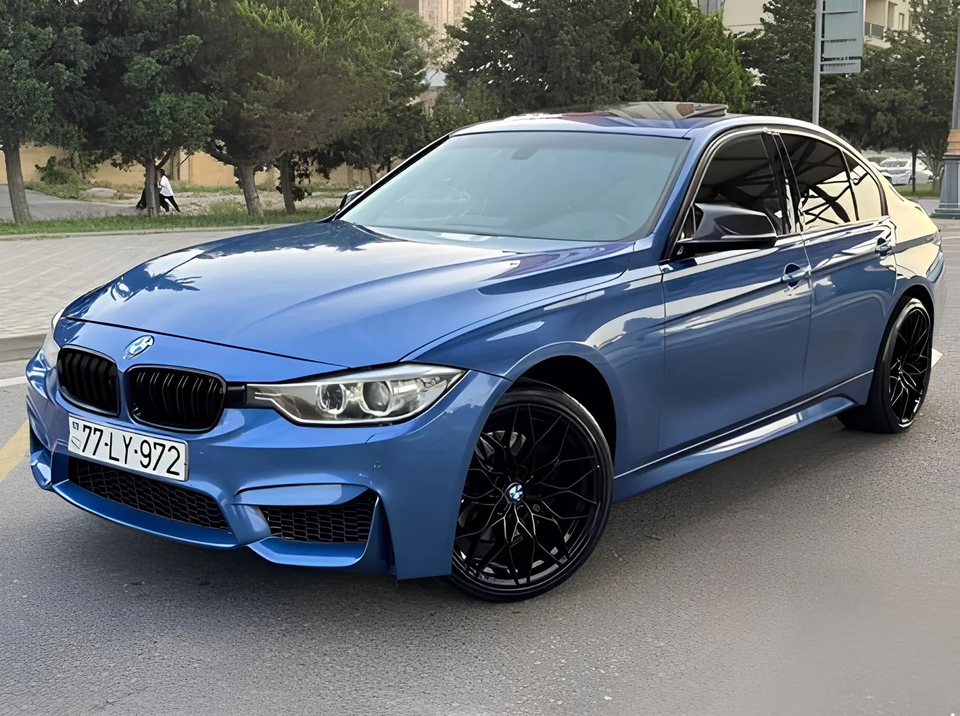 BMW 330, 2.0 L, 2015 i̇l, 246 633 km, Bakı - Qiymət: 22 800 ₼ - Tunel.az