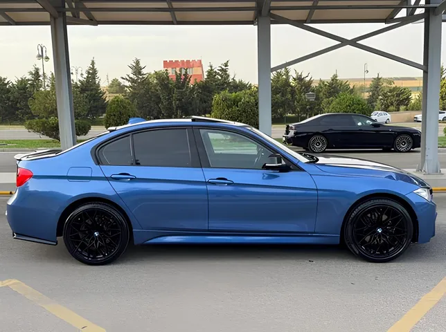 BMW 330, 2.0 L, 2015 i̇l, 246 633 km, Bakı - Qiymət: 22 800 ₼ - Tunel.az