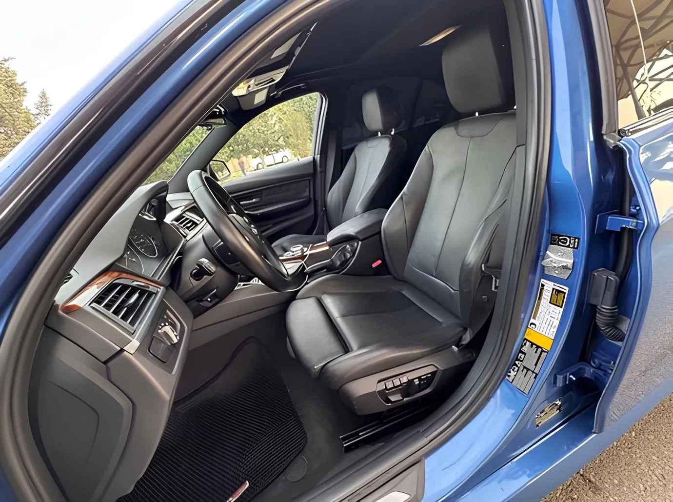 BMW 330, 2.0 L, 2015 i̇l, 246 633 km, Bakı - Qiymət: 22 800 ₼ - Tunel.az