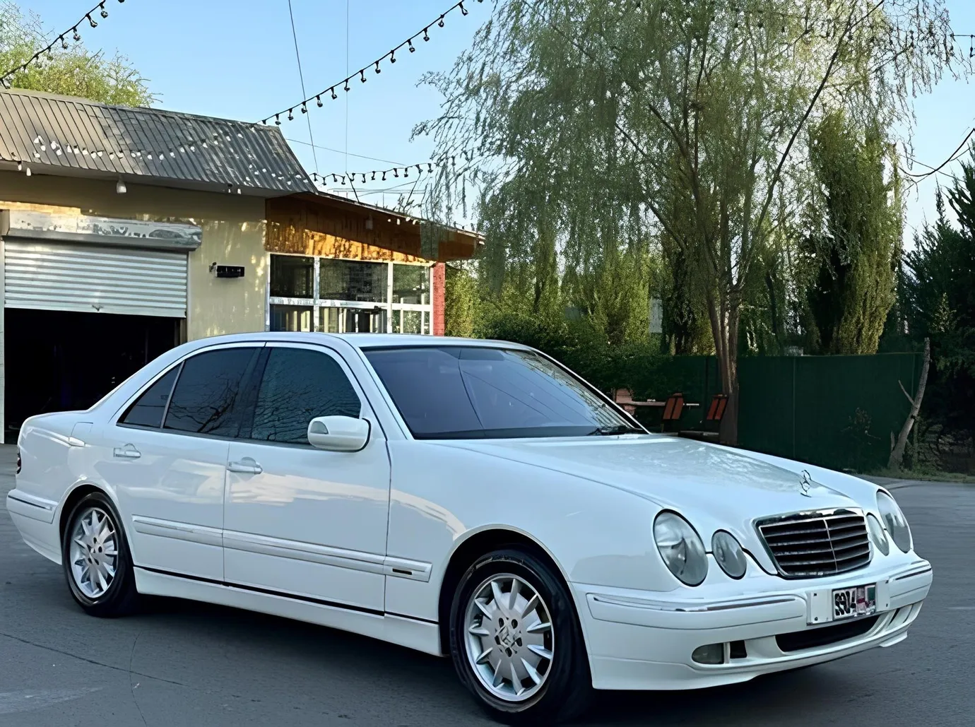 Mercedes E 240, 2.4 L, 2001 i̇l, 285 000 km, Ağdaş - Qiymət: 15 900 ₼ - Tunel.az