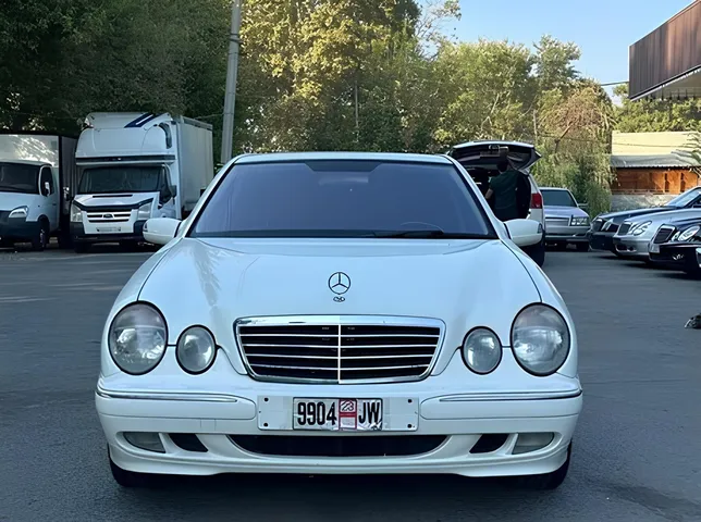 Mercedes E 240, 2.4 L, 2001 i̇l, 285 000 km, Ağdaş - Qiymət: 15 900 ₼ - Tunel.az