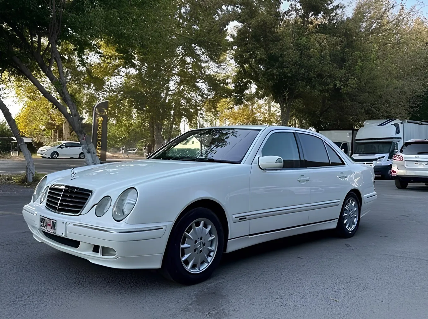 Mercedes E 240, 2.4 L, 2001 i̇l, 285 000 km, Ağdaş - Qiymət: 15 900 ₼ - Tunel.az