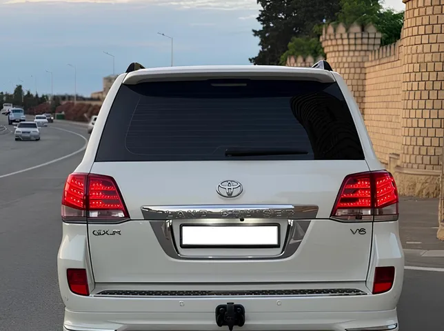 Toyota Land Cruiser, 4.0 L, 2010 i̇l, 199 000 km, Bakı - Qiymət: 47 000 ₼ - Tunel.az
