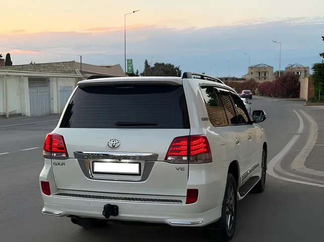 Toyota Land Cruiser, 4.0 L, 2010 i̇l, 199 000 km, Bakı - Qiymət: 47 000 ₼ - Tunel.az