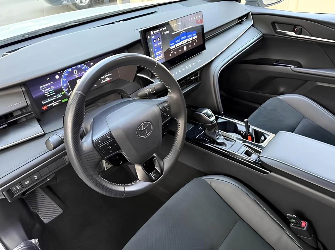 Toyota Camry, 2.0 L, 2024 год, 31 000 km, Баку - Цена: 52 500 ₼ - Tunel.az