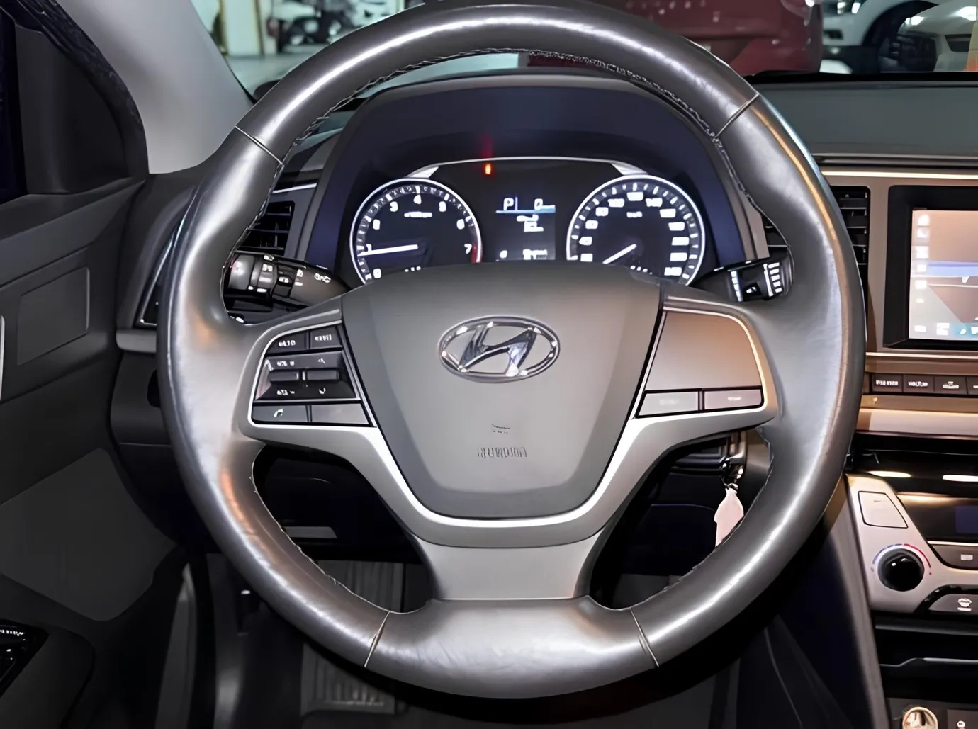 Hyundai Avante, 1.6 L, 2016 i̇l, 195 000 km, Bakı - Qiymət: 21 500 ₼ - Tunel.az