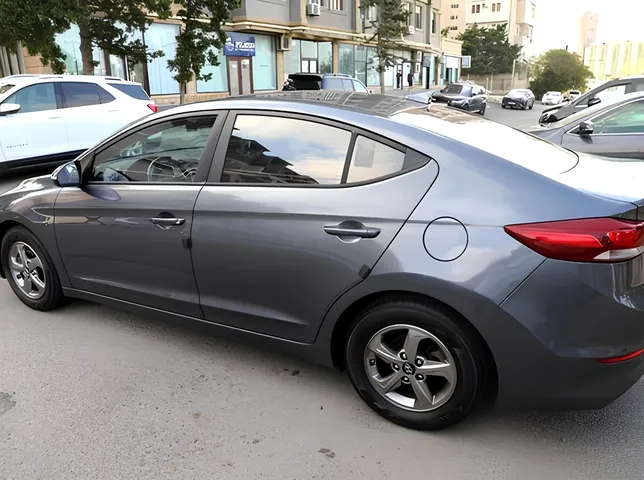 Hyundai Avante, 1.6 L, 2016 i̇l, 195 000 km, Bakı - Qiymət: 21 500 ₼ - Tunel.az
