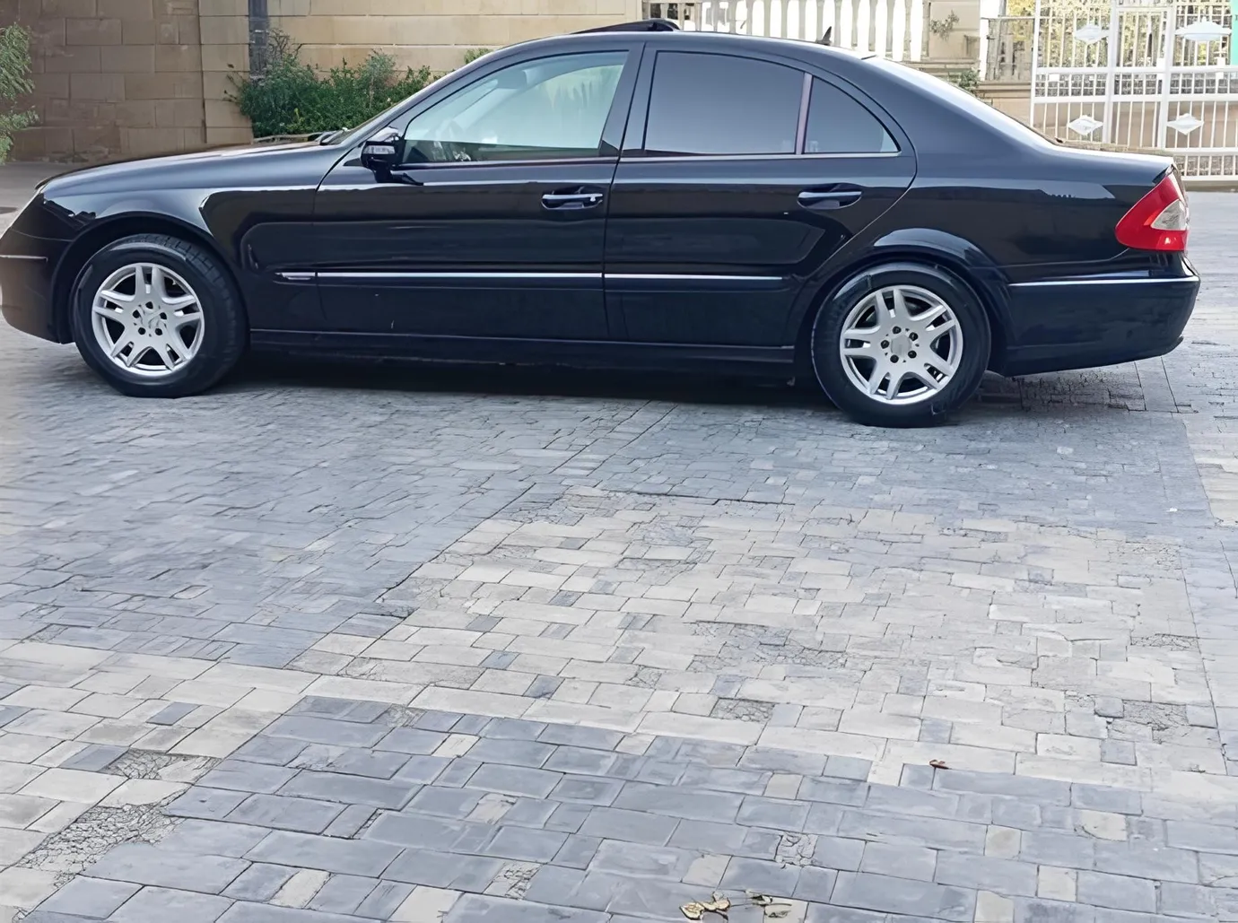 Mercedes E 230, 2.5 L, 2007 жыл, 295 000 km, Baku - Баасы: 16 800 ₼ - Tunel.az