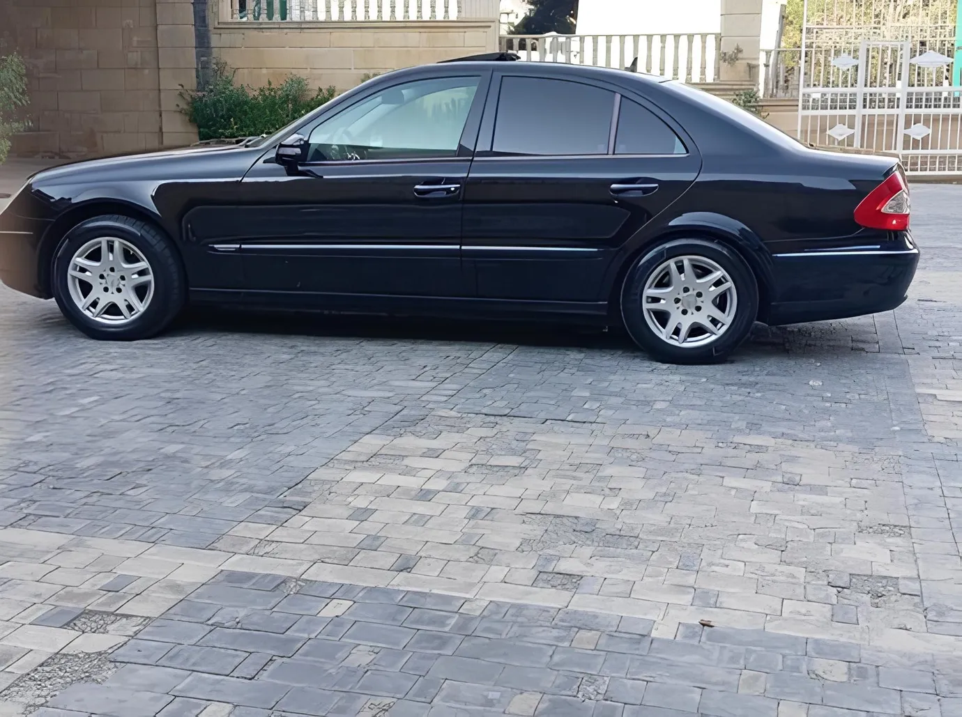 Mercedes E 230, 2.5 L, 2007 жыл, 295 000 km, Baku - Баасы: 16 800 ₼ - Tunel.az