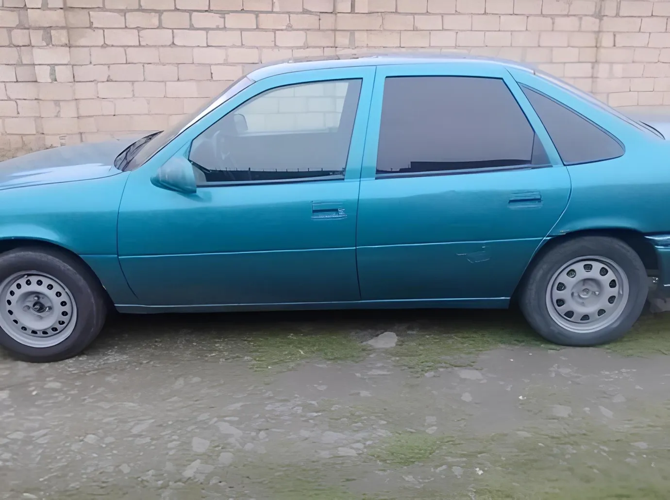 Opel Vectra, 1.8 L, 1993 год, 358 000 km, Загатала - Цена: 4 800 ₼ - Tunel.az