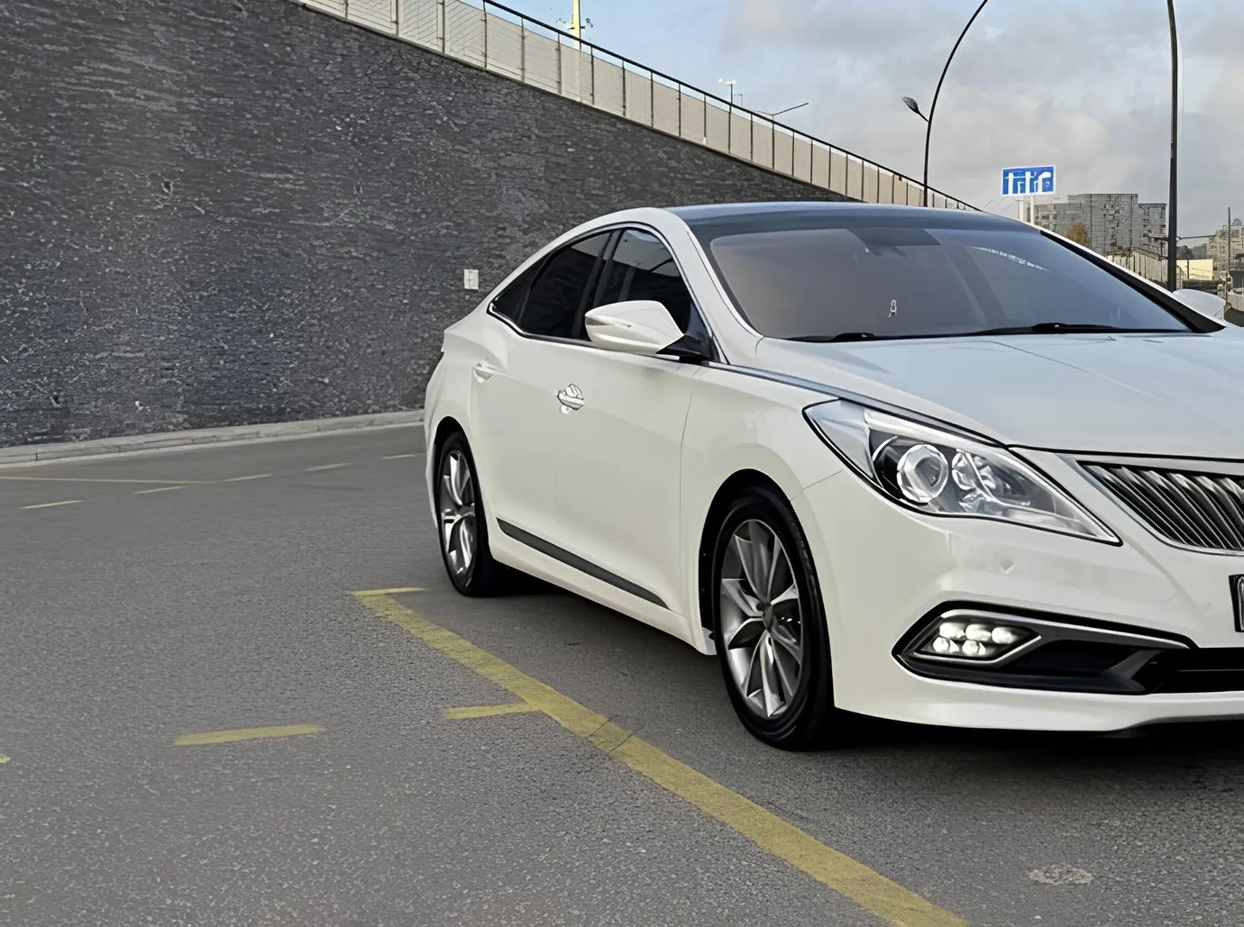 Hyundai Grandeur, 2.2 L, 2015 año, 265 000 km, Baku - Precio: 25 900 ₼ - Tunel.az