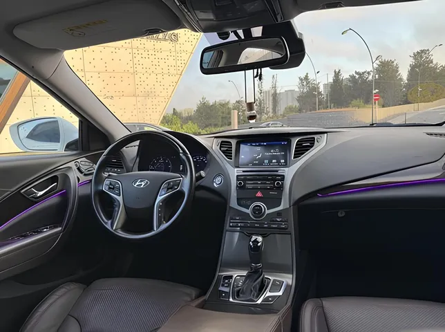 Hyundai Grandeur, 2.2 L, 2015 año, 265 000 km, Baku - Precio: 25 900 ₼ - Tunel.az