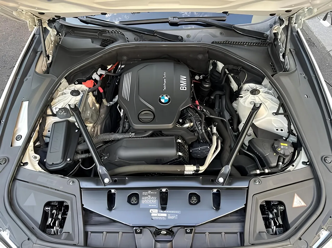 BMW 520d, 2.0 L, 2016 i̇l, 176 000 km, Bakı - Qiymət: 34 900 ₼ - Tunel.az