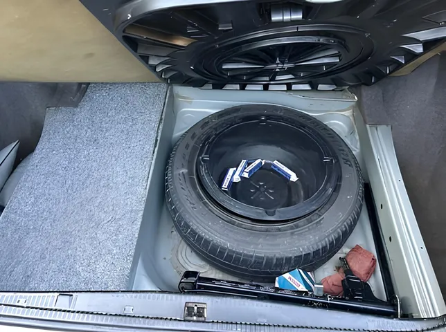 Mercedes E 220, 2.2 L, 1993 год, 425 000 km, Баку - Цена: 7 500 ₼ - Tunel.az