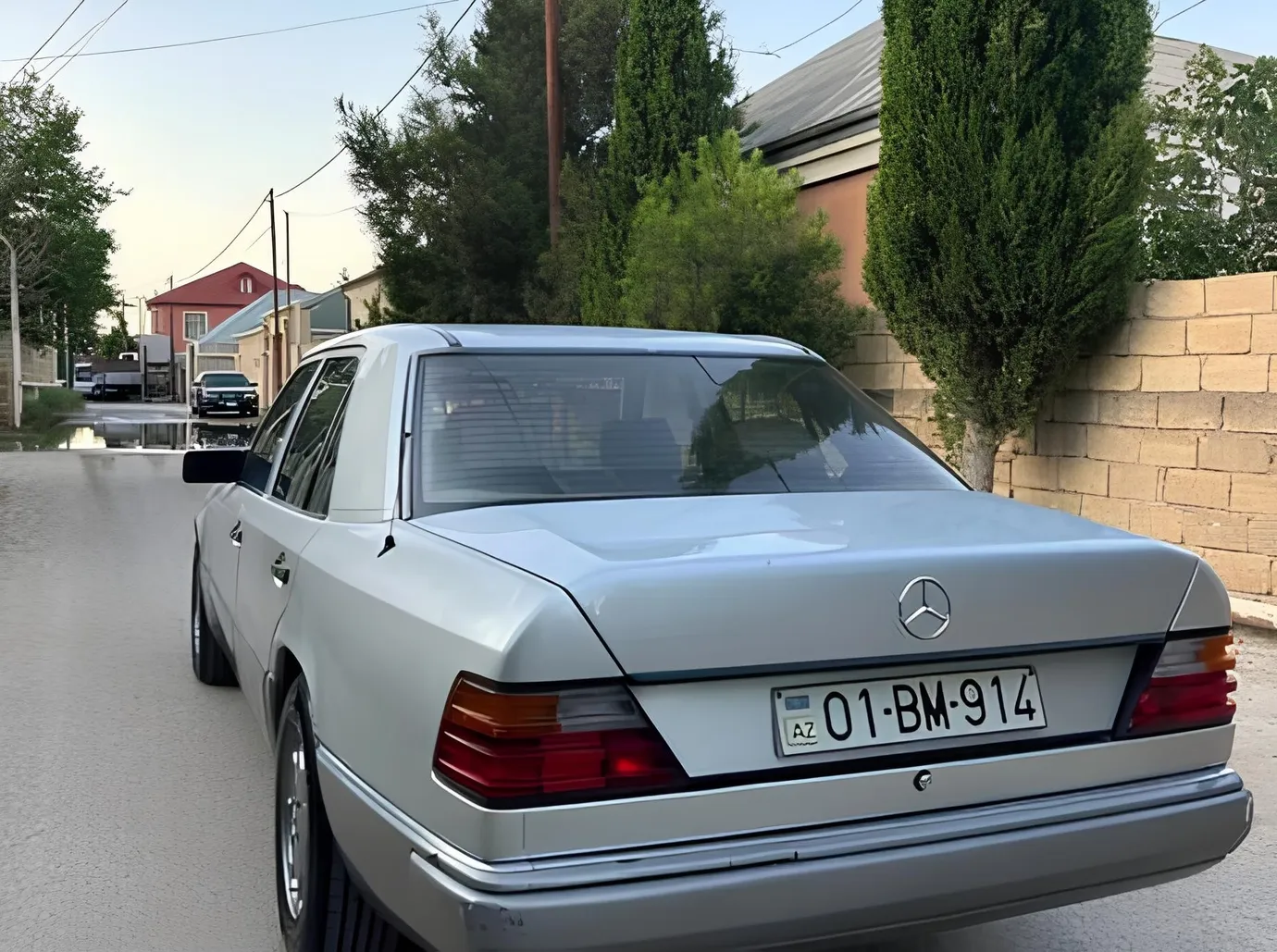 Mercedes E 220, 2.2 L, 1993 год, 425 000 km, Баку - Цена: 7 500 ₼ - Tunel.az