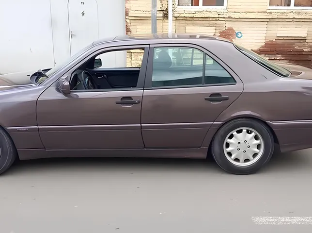 Mercedes C 180, 1.8 L, 1995 year, 325 000 km, Ganja - Price: 5 900 ₼ - Tunel.az