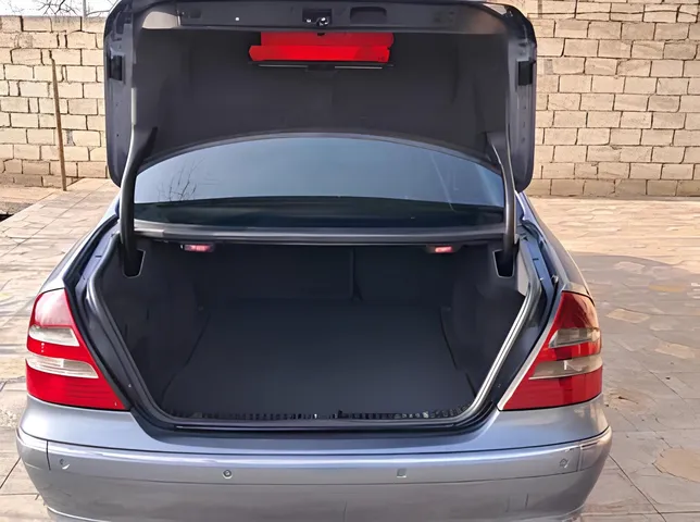 Mercedes E 220, 2.2 L, 2004 i̇l, 270 000 km, Beyləqan - Qiymət: 17 000 ₼ - Tunel.az