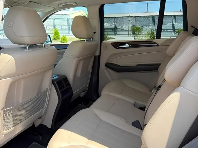 Mercedes GLS 450 4MATIC, 3.0 L, 2017 год, 106 000 km, Баку - Цена: 58 200 ₼ - Tunel.az
