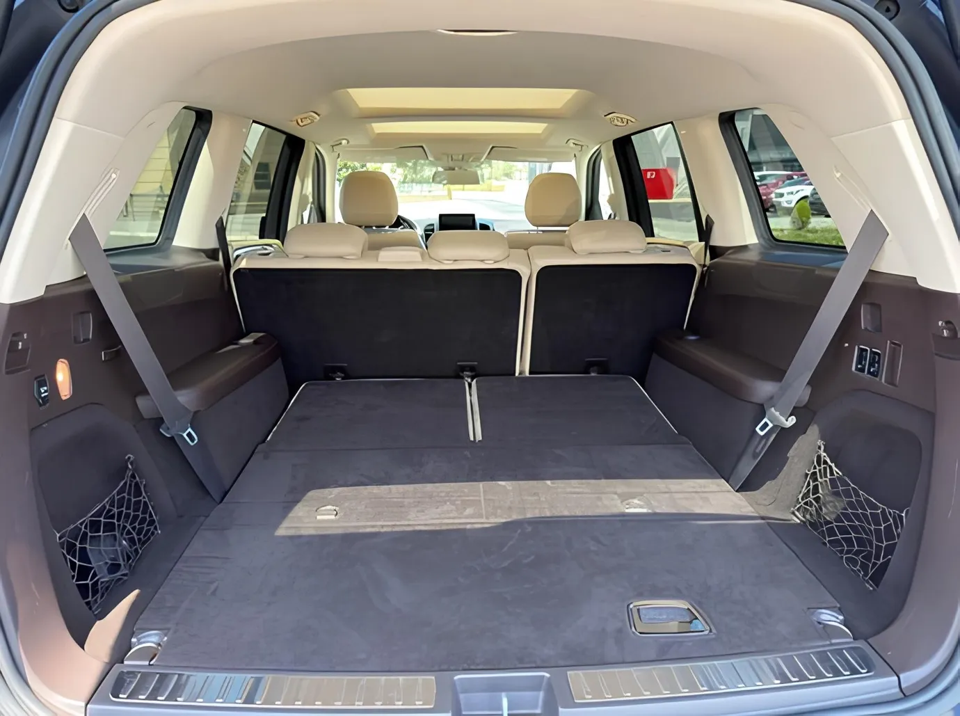 Mercedes GLS 450 4MATIC, 3.0 L, 2017 год, 106 000 km, Баку - Цена: 58 200 ₼ - Tunel.az