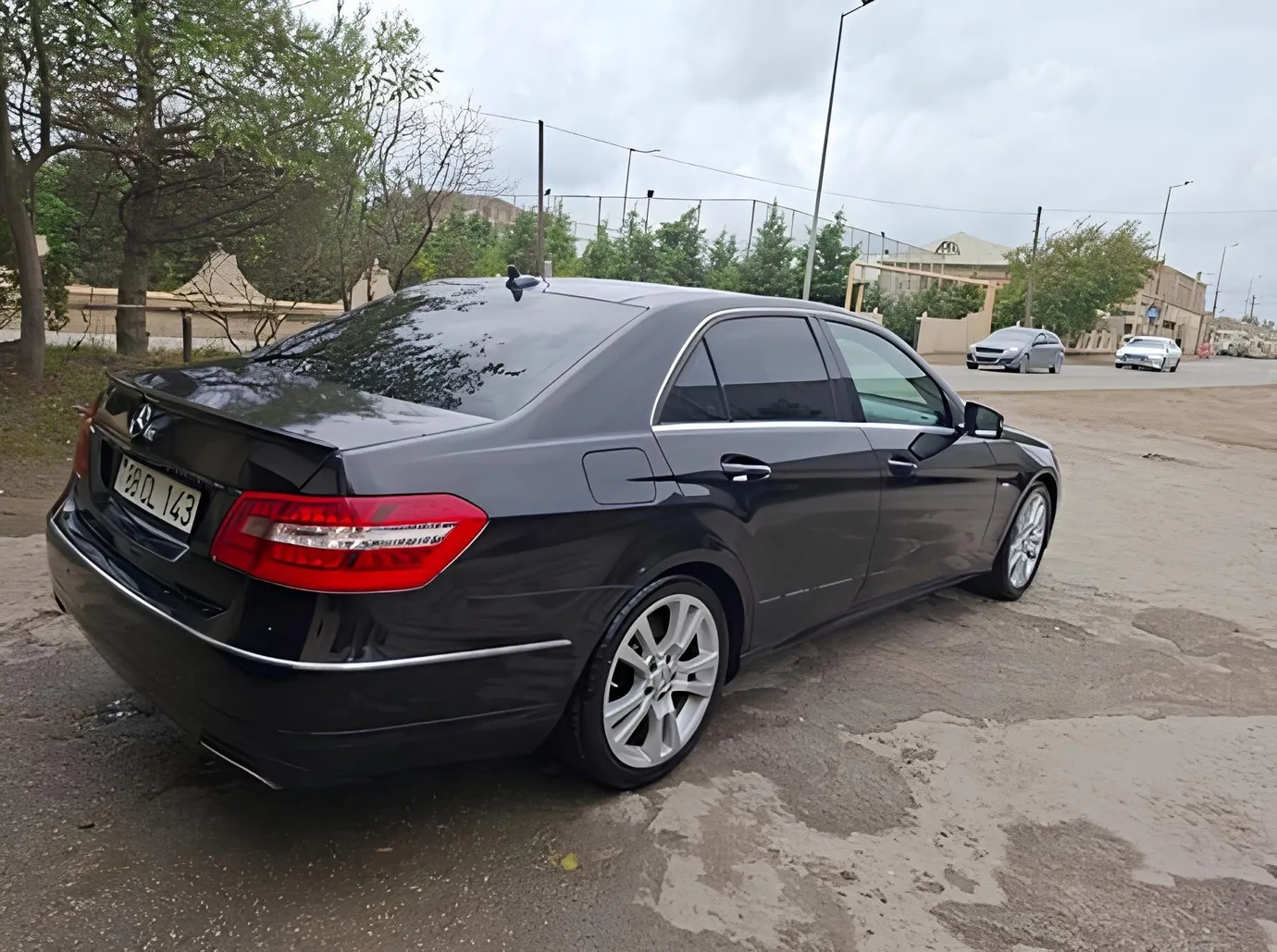 Mercedes E 220, 2.1 L, 2010 i̇l, 192 738 km, Bakı - Qiymət: 20 500 ₼ - Tunel.az