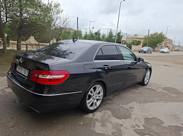 Mercedes E 220, 2.1 L, 2010 i̇l, 192 738 km, Bakı - Qiymət: 20 500 ₼ - Tunel.az