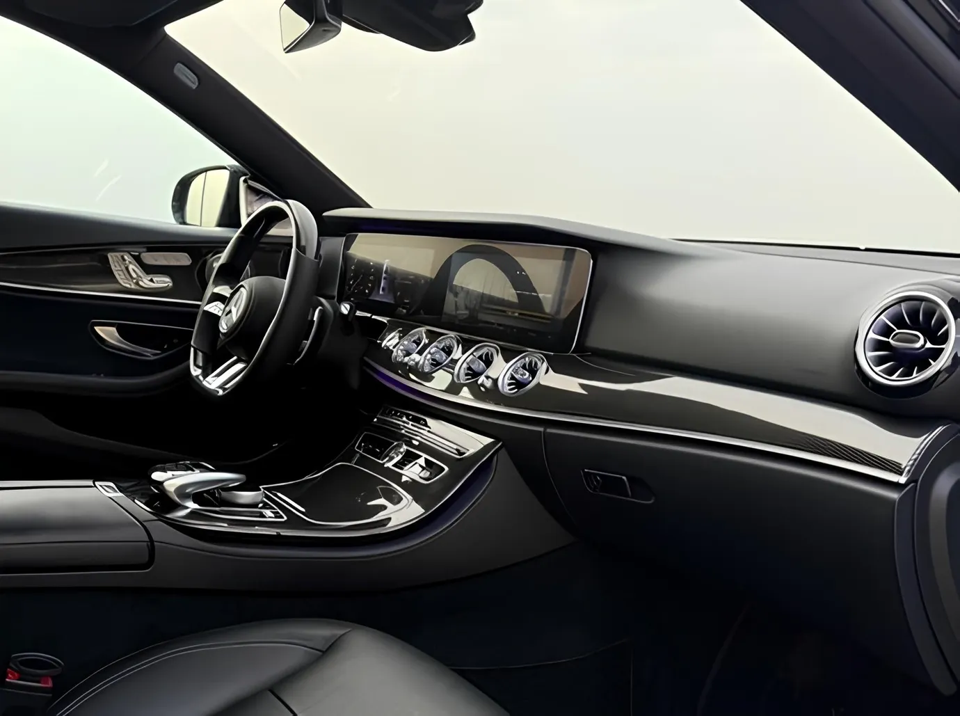 Mercedes E 220 d, 2.0 L, 2017 год, 215 000 km, Баку - Цена: 45 900 ₼ - Tunel.az