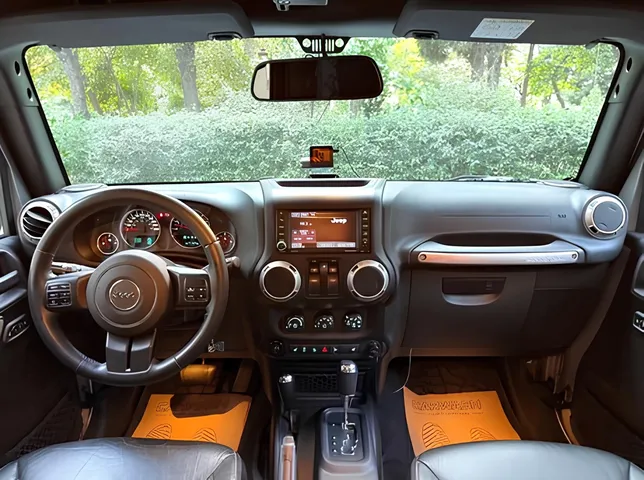 Jeep Wrangler, 3.6 L, 2015 год, 125 000 km, Баку - Цена: 39 700 ₼ - Tunel.az