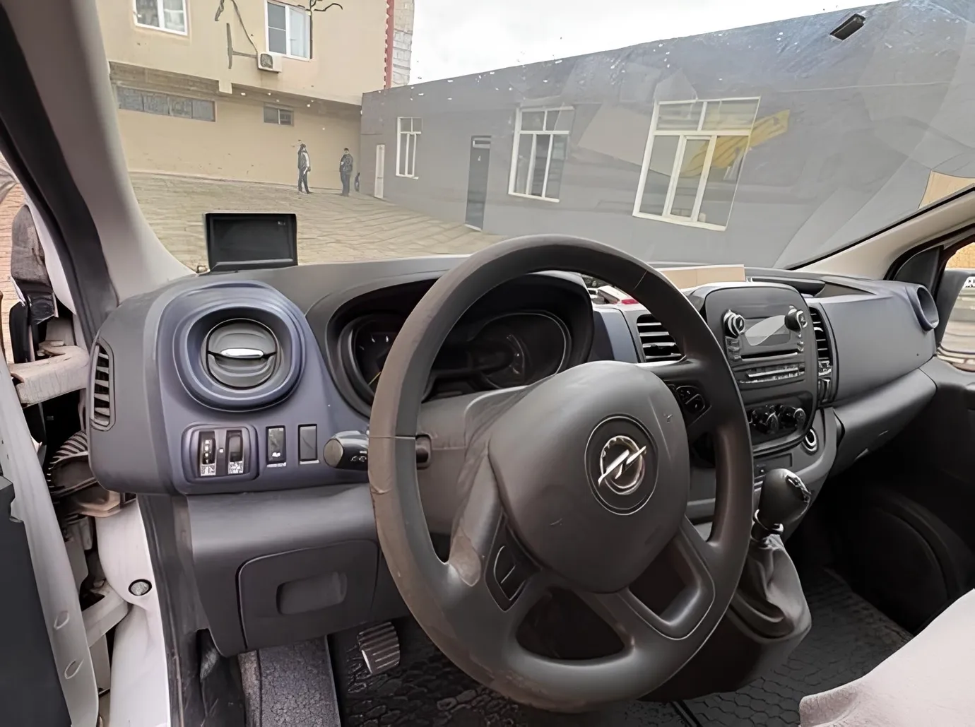 Opel Vivaro, 1.6 L, 2015 жыл, 259 217 km, Baku - Баасы: 26 000 ₼ - Tunel.az