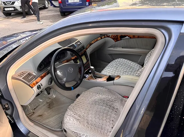 Mercedes E 320, 3.2 L, 2002 year, 296 000 km, Baku - Price: 11 500 ₼ - Tunel.az