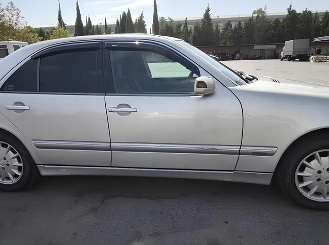 Mercedes E 240, 2.4 L, 2000 i̇l, 334 073 km, Şirvan - Qiymət: 12 500 ₼ - Tunel.az