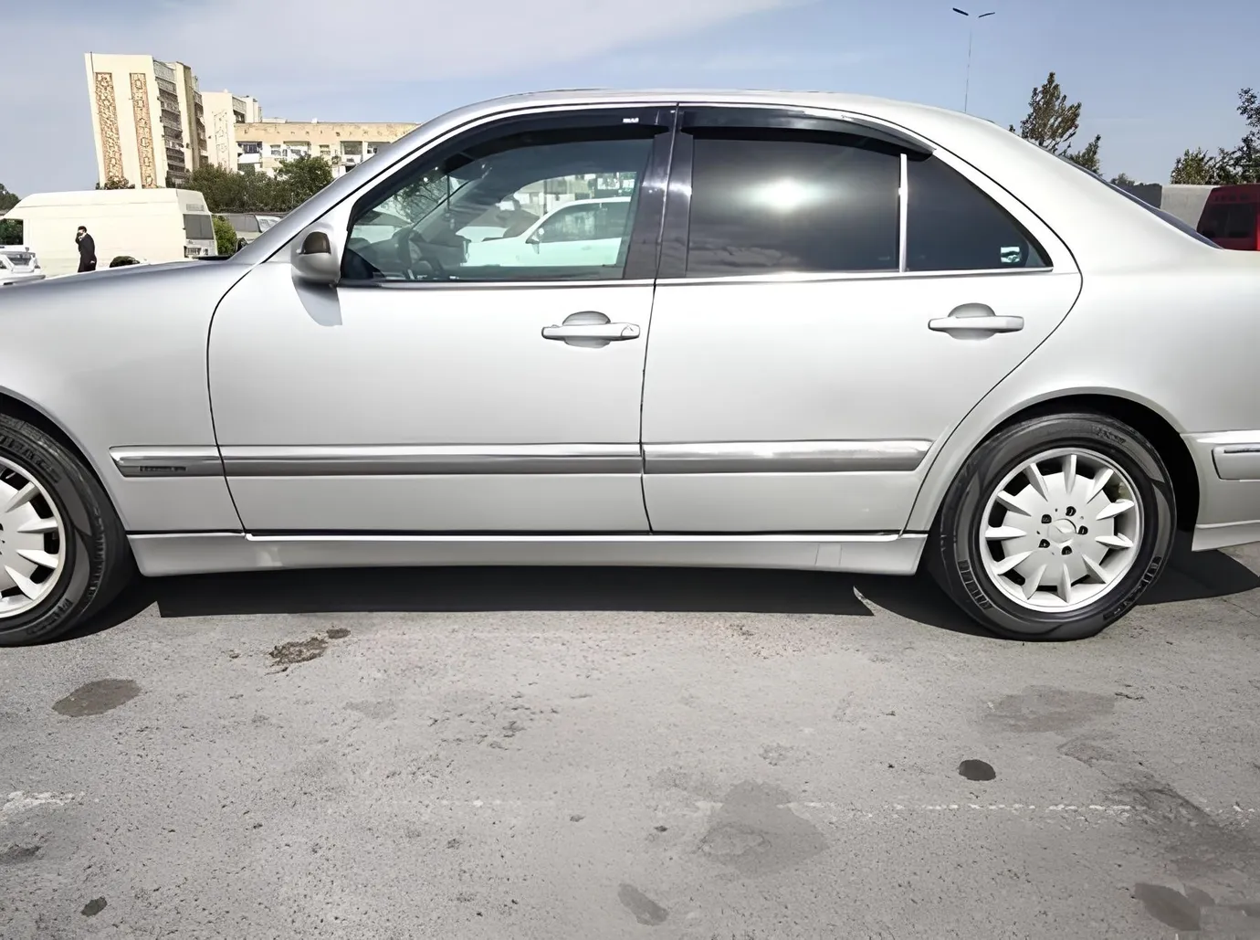 Mercedes E 240, 2.4 L, 2000 i̇l, 334 073 km, Şirvan - Qiymət: 12 500 ₼ - Tunel.az