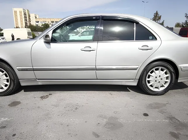 Mercedes E 240, 2.4 L, 2000 i̇l, 334 073 km, Şirvan - Qiymət: 12 500 ₼ - Tunel.az