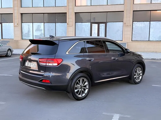 Kia Sorento, 2.0 L, 2017 year, 186 000 km, Sumgayit - Price: 32 800 ₼ - Tunel.az