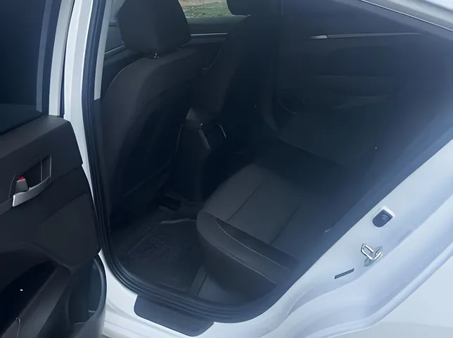 Hyundai Elantra, 2.0 L, 2017 год, 130 516 km, Баку - Цена: 21 500 ₼ - Tunel.az