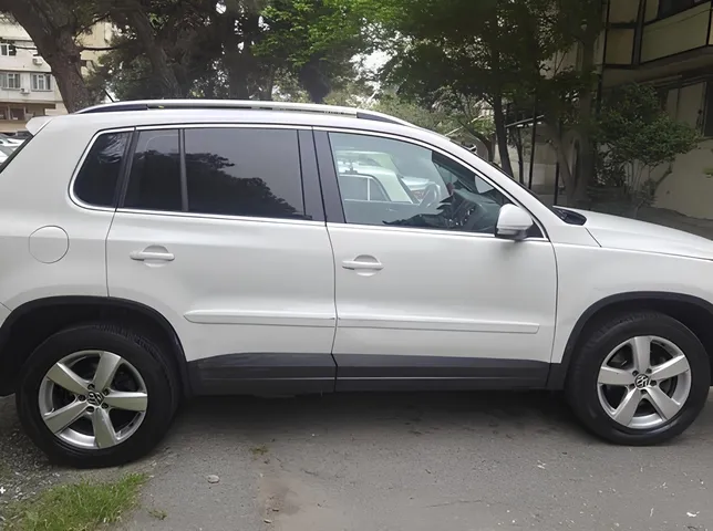 Volkswagen Tiguan, 2.0 L, 2009 год, 191 800 km, Баку - Цена: 13 000 ₼ - Tunel.az
