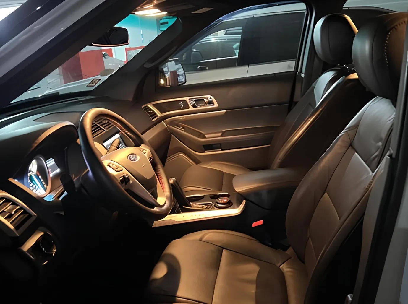 Ford Explorer, 3.5 L, 2014 год, 90 000 km, Баку - Цена: 25 800 ₼ - Tunel.az