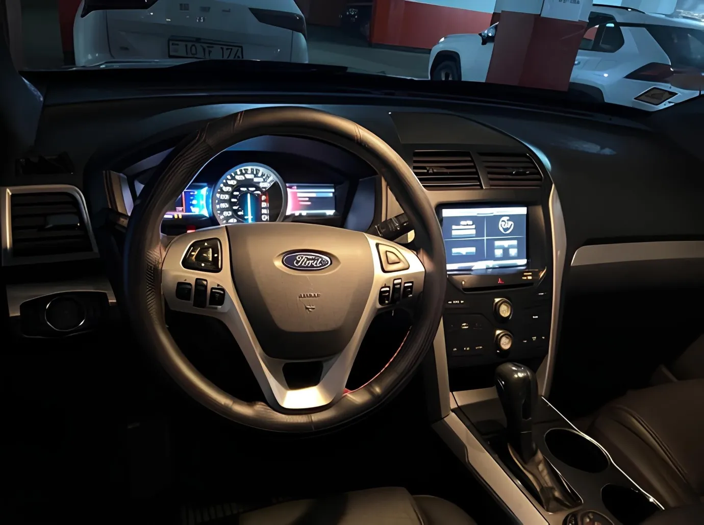 Ford Explorer, 3.5 L, 2014 год, 90 000 km, Баку - Цена: 25 800 ₼ - Tunel.az