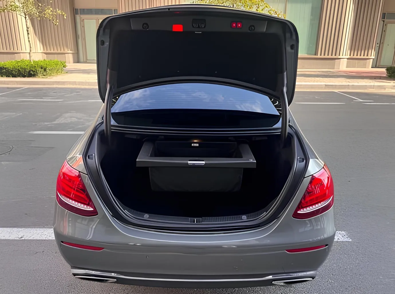 Mercedes E 300, 2.0 L, 2017 год, 122 000 km, Баку - Цена: 41 800 ₼ - Tunel.az