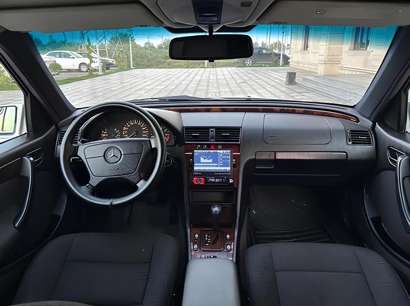 Mercedes C 180, 1.8 L, 2000 year, 371 000 km, Baku - Price: 12 800 ₼ - Tunel.az