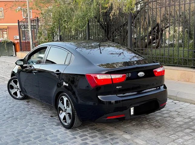 Kia Rio, 1.4 L, 2012 год, 260 332 km, Баку - Цена: 14 700 ₼ - Tunel.az