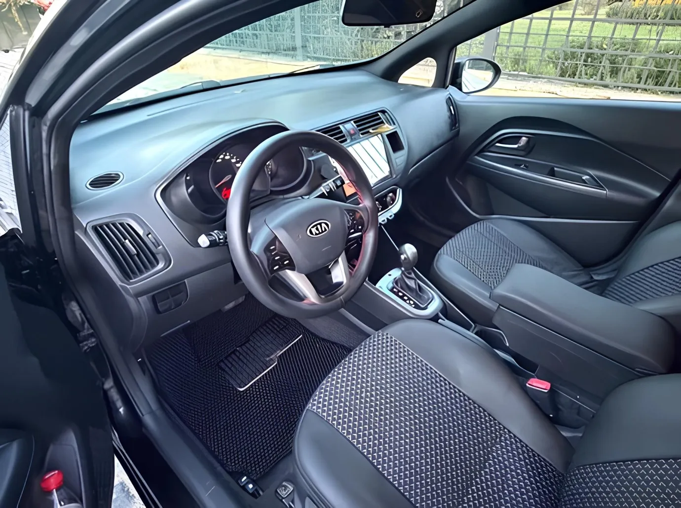 Kia Rio, 1.4 L, 2012 год, 260 332 km, Баку - Цена: 14 700 ₼ - Tunel.az