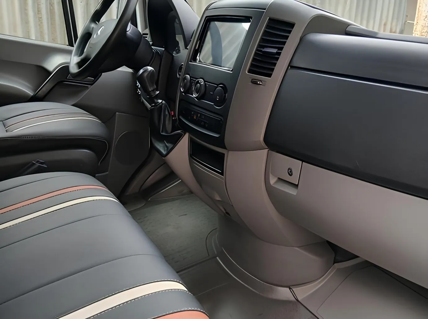 Mercedes Sprinter 319, 2.2 L, 2018 year, 270 000 km, Baku - Price: 63 000 ₼ - Tunel.az