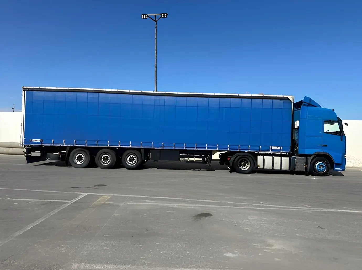 Volvo FH 460, 13.0 L, 2010 year, 1 287 000 km, Baku - Price: 65 000 ₼ - Tunel.az