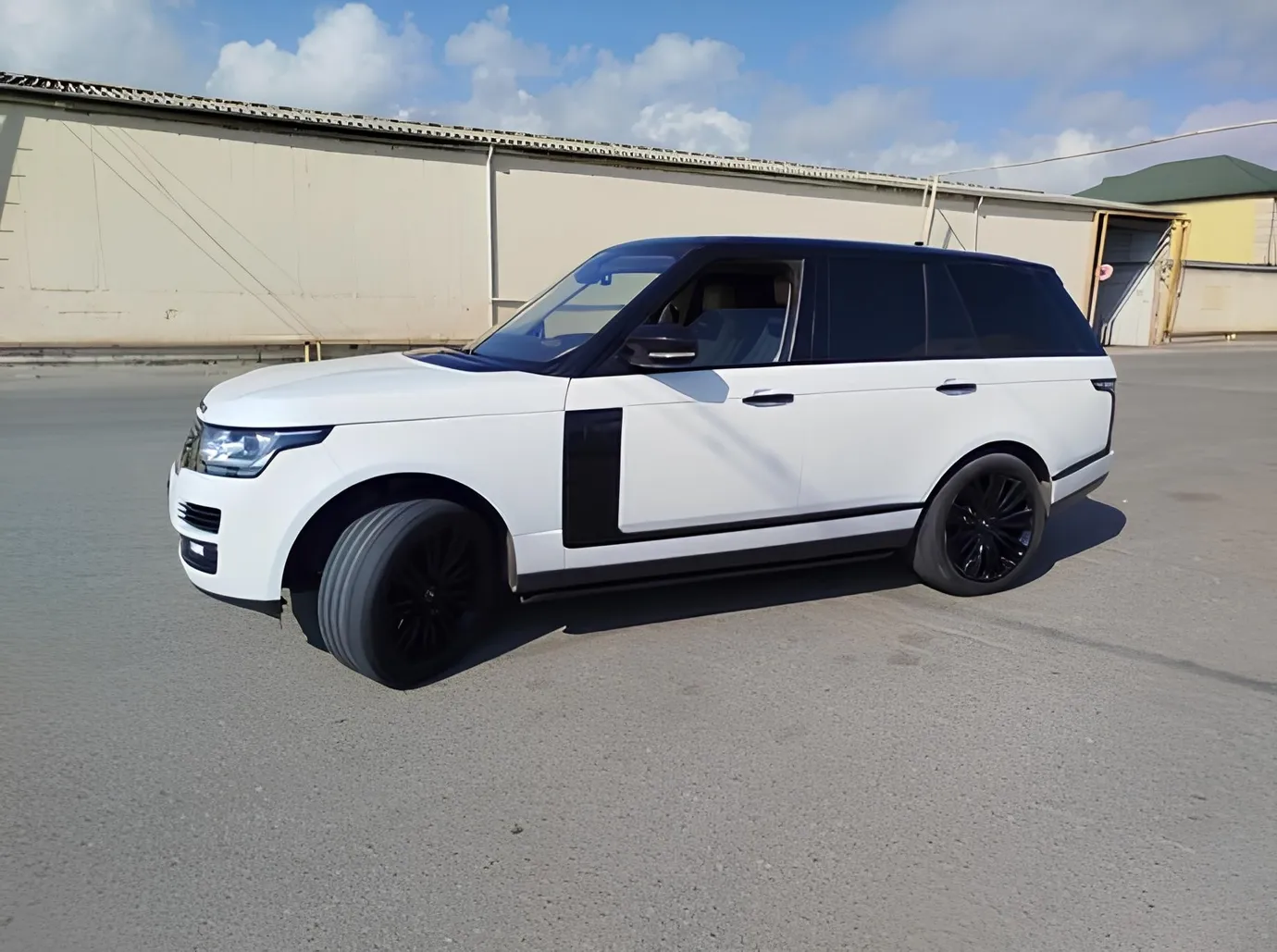 Land Rover Range Rover, 3.0 L, 2016 year, 180 000 km, Baku - Price: 52 000 ₼ - Tunel.az