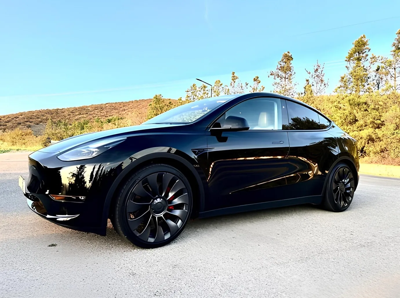 Tesla Model Y, 2.5 L, 2024 жазыңыз жыл, 58 000 km, Baku - Бағасы: 46 000 ₼ - Tunel.az
